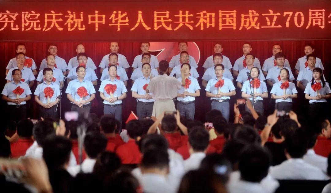 从小城走向世界,追梦的路途上信念亲情作伴